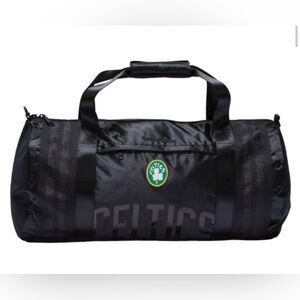 🎄Mitchelle & Ness Boston Celtics NBA Satin Duffel Bag.🎁